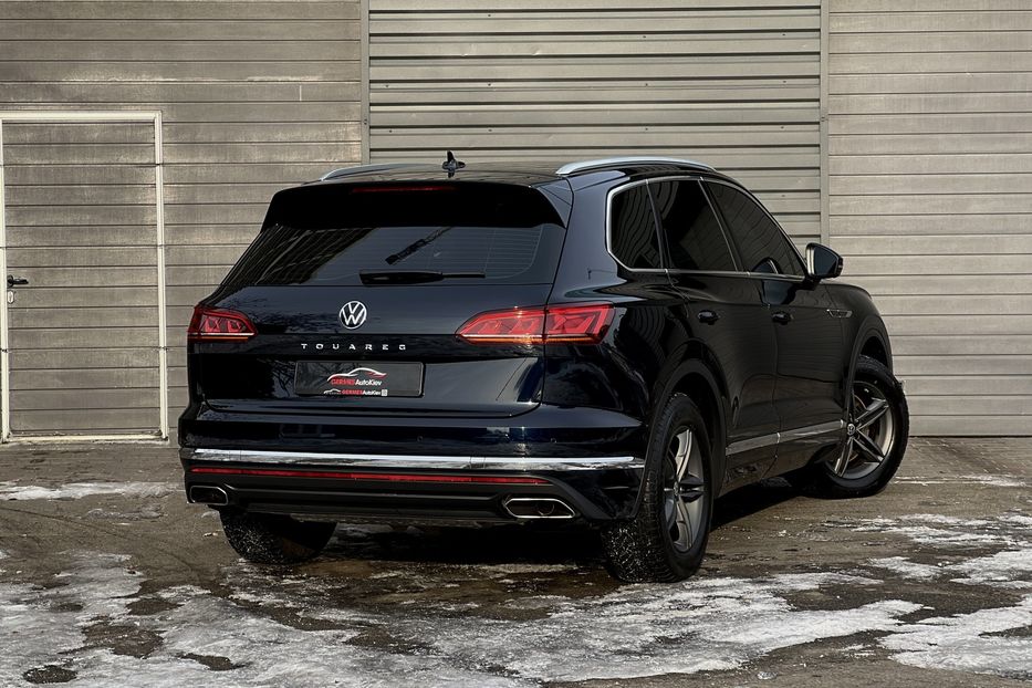 Продам Volkswagen Touareg  Ambience  2020 года в Киеве