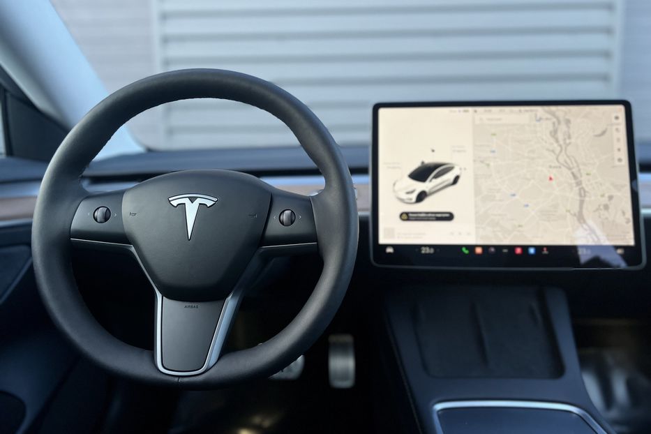 Продам Tesla Model 3 Long Range Performance  2023 года в Киеве