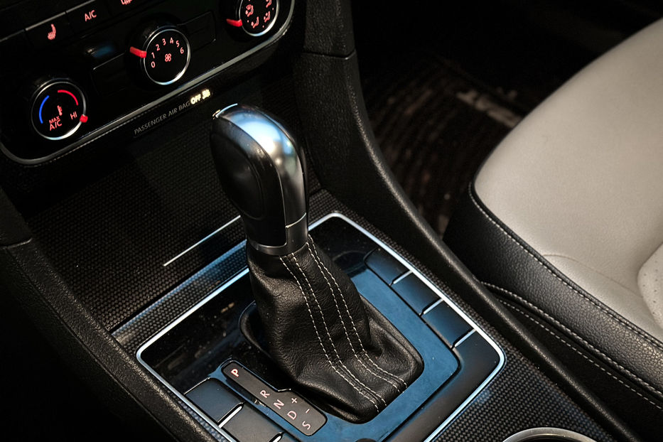 Продам Volkswagen Passat B7 Sport SE 2014 года в Черновцах