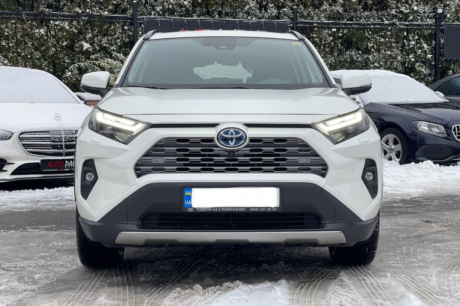 Продам Toyota Rav 4 Hybrid Premium Plus 2022 года в Киеве