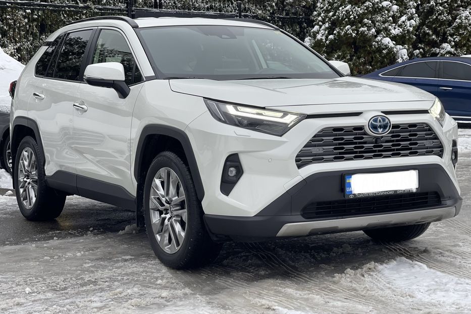 Продам Toyota Rav 4 Hybrid Premium Plus 2022 года в Киеве