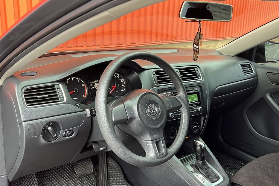 Продам Volkswagen Jetta 2.0 benzin automat 2014 года в Одессе