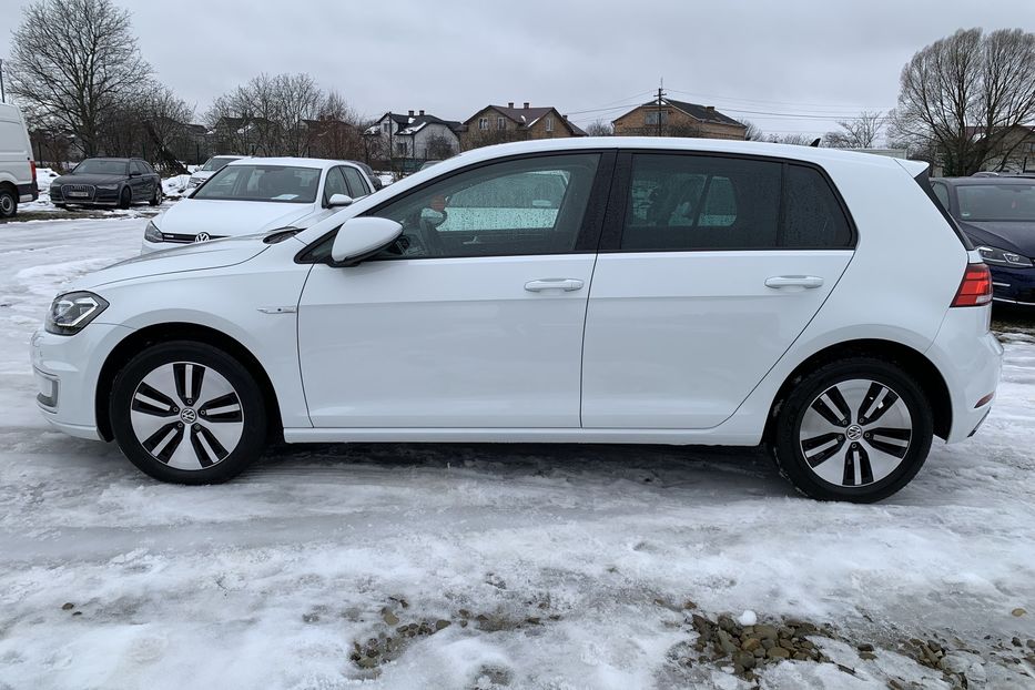 Продам Volkswagen e-Golf 35.8 kWh Virtual Cockpit 2018 года в Львове