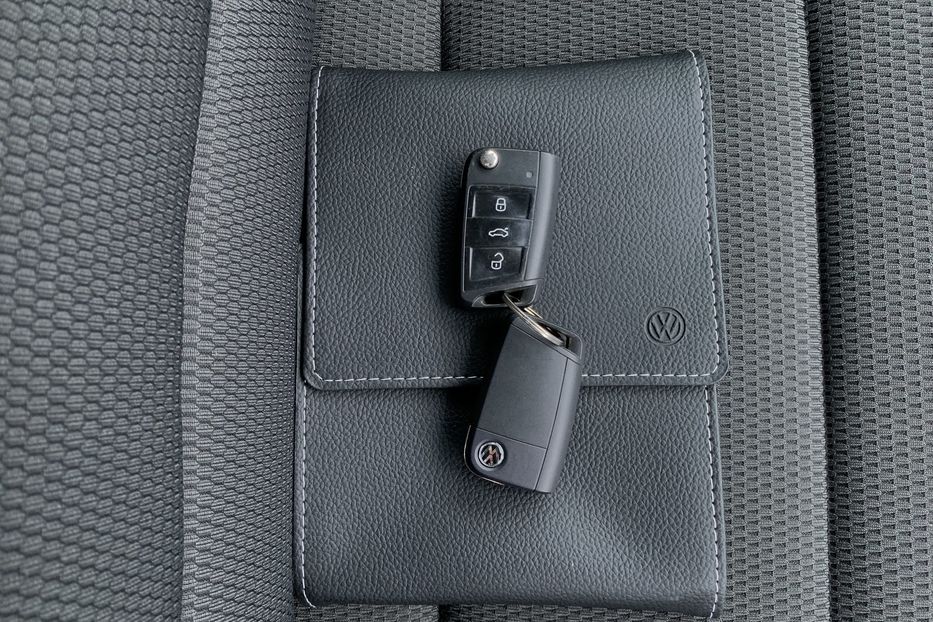 Продам Volkswagen e-Golf 35.8 kWh Virtual Cockpit 2018 года в Львове