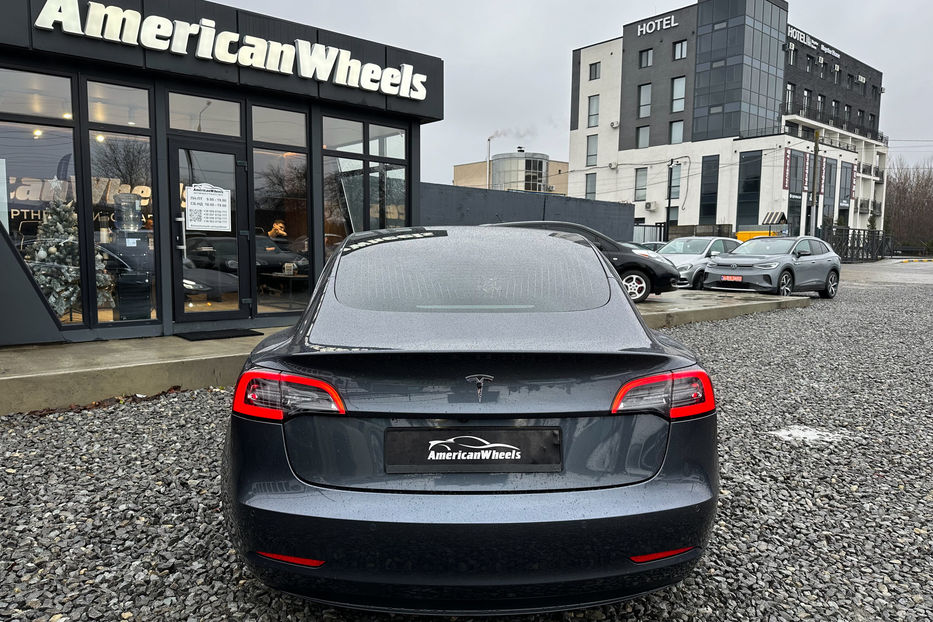 Продам Tesla Model 3 Standard Range 2019 года в Черновцах