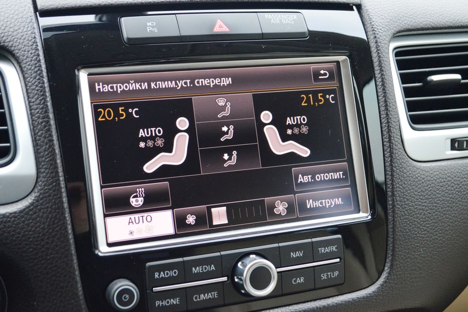 Продам Volkswagen Touareg 2013 года в Одессе