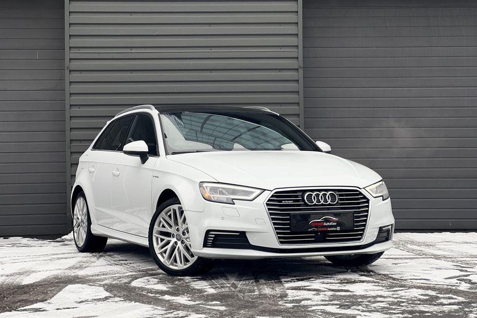 Продам Audi A3 Sportback 40 e-tron S-Line 2018 года в Киеве