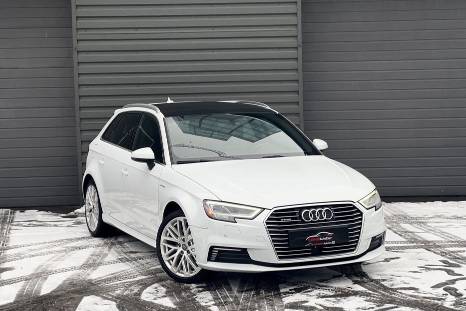 Продам Audi A3 Sportback 40 e-tron S-Line 2018 года в Киеве