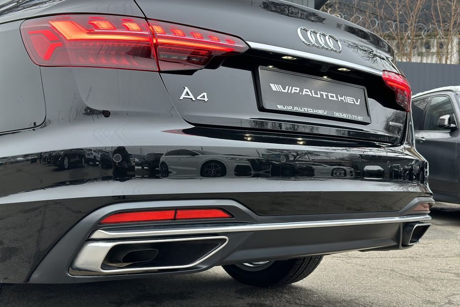 Продам Audi A4 S Line 2023 года в Киеве