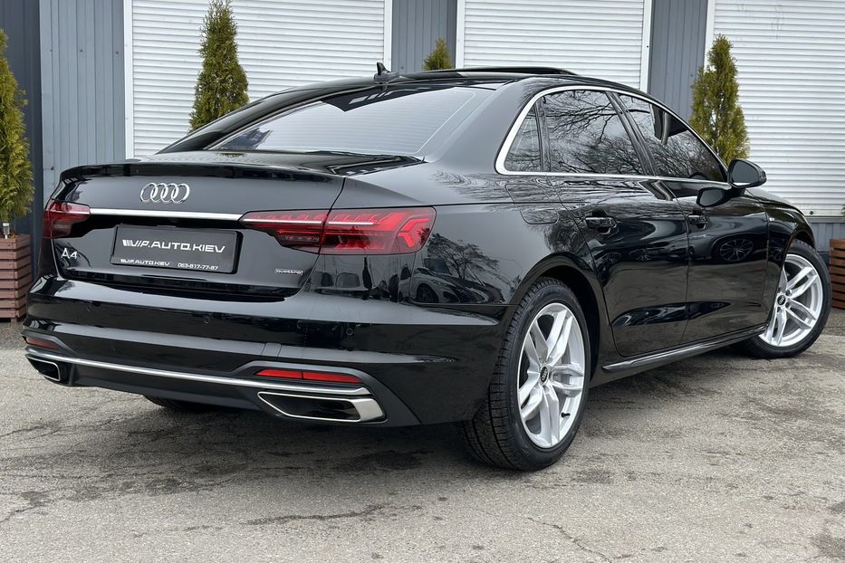 Продам Audi A4 S Line 2023 года в Киеве