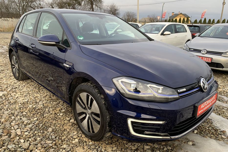 Продам Volkswagen e-Golf 35.8 kWh 100 кВт/136к.с. Круїз 2020 года в Львове