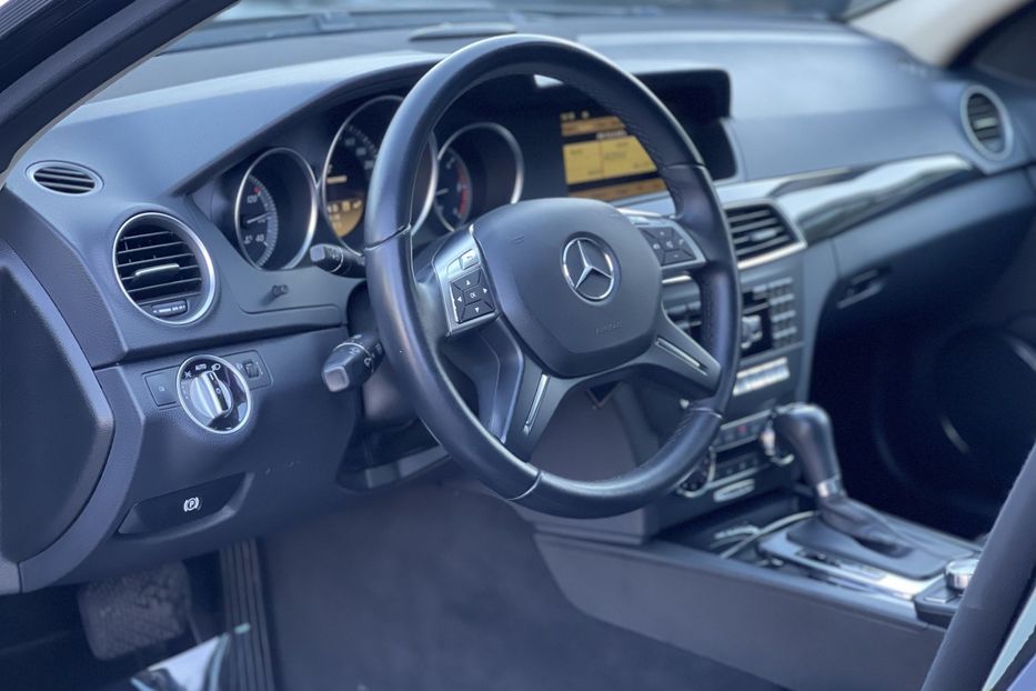 Продам Mercedes-Benz C-Class 250CDI 4MATIC 2012 года в Киеве