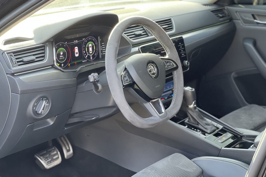 Продам Skoda Superb 2018 года в Киеве