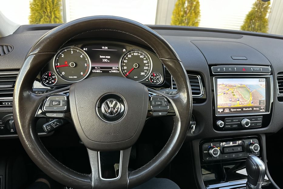 Продам Volkswagen Touareg Exclusive  2017 года в Киеве