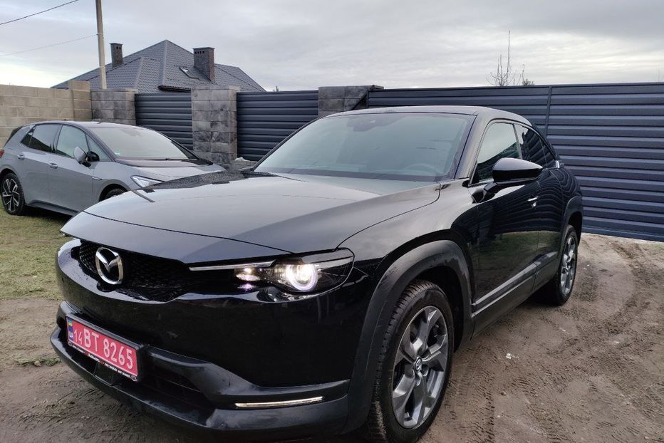 Продам Mazda MX-3 SUV e-Skyactiv 143ch First  2021 года в Львове