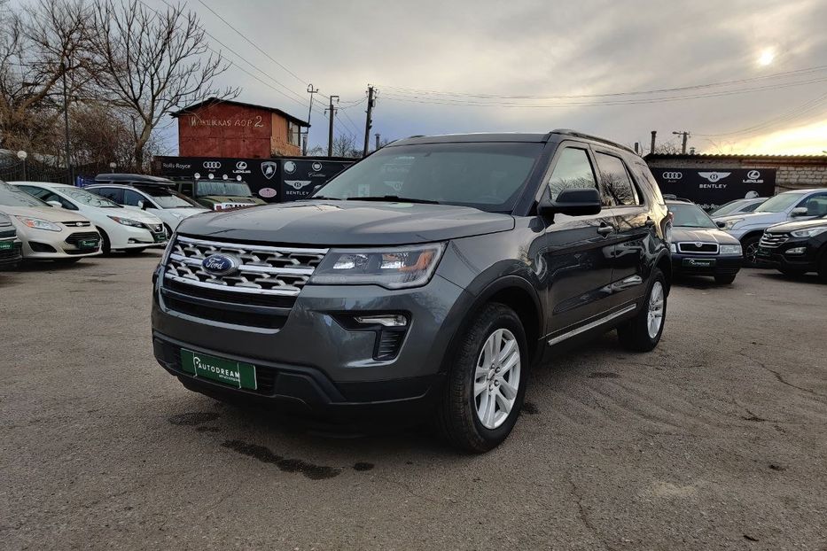 Продам Ford Explorer XLT 2017 года в Одессе