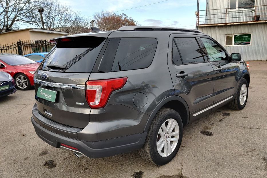 Продам Ford Explorer XLT 2017 года в Одессе