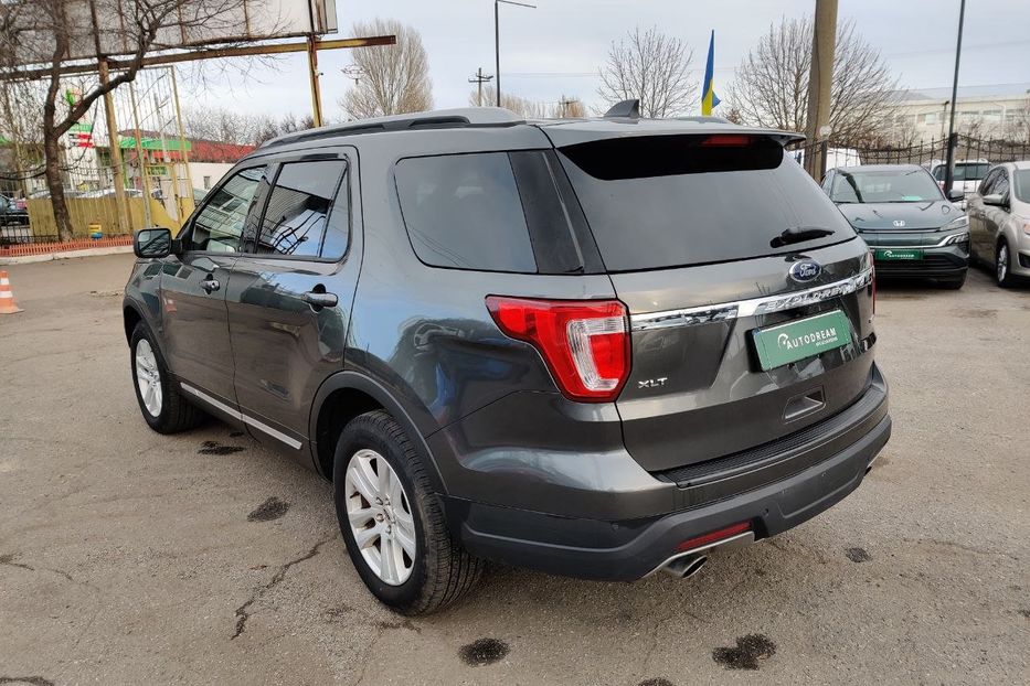 Продам Ford Explorer XLT 2017 года в Одессе