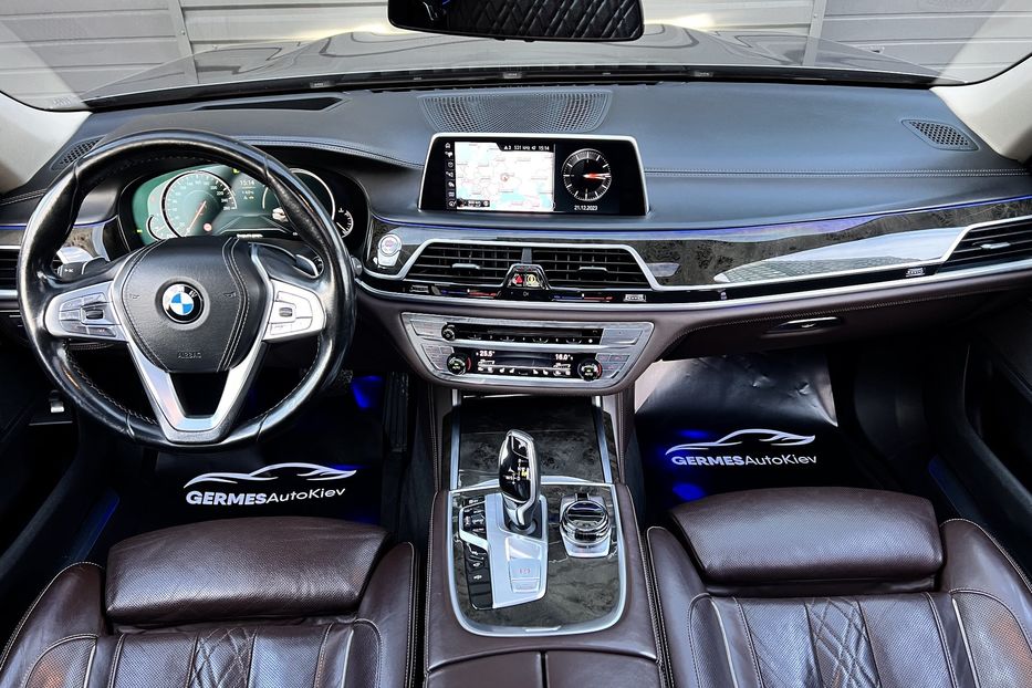 Продам BMW 740 Li Steptronic  2016 года в Киеве