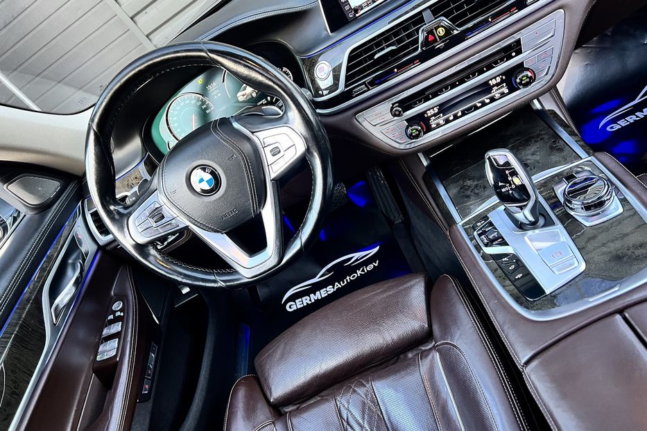 Продам BMW 740 Li Steptronic  2016 года в Киеве