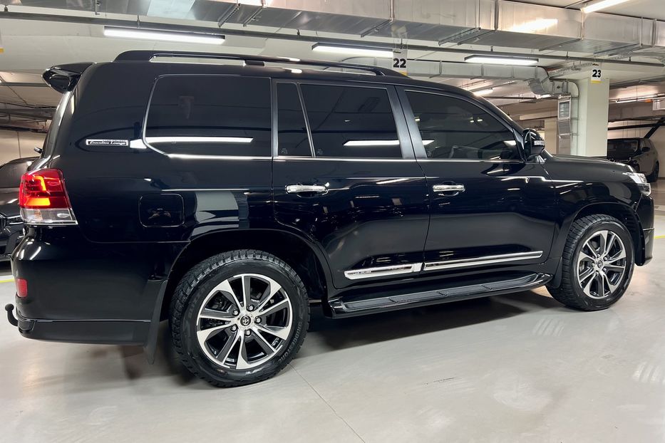 Продам Toyota Land Cruiser 200 Executive Lounge  2020 года в Киеве