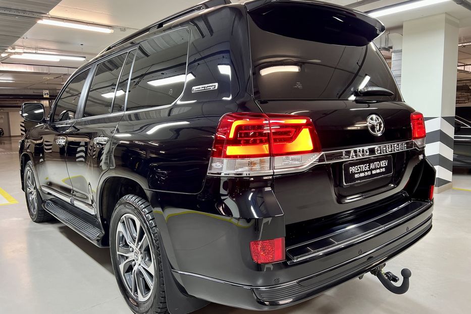 Продам Toyota Land Cruiser 200 Executive Lounge  2020 года в Киеве