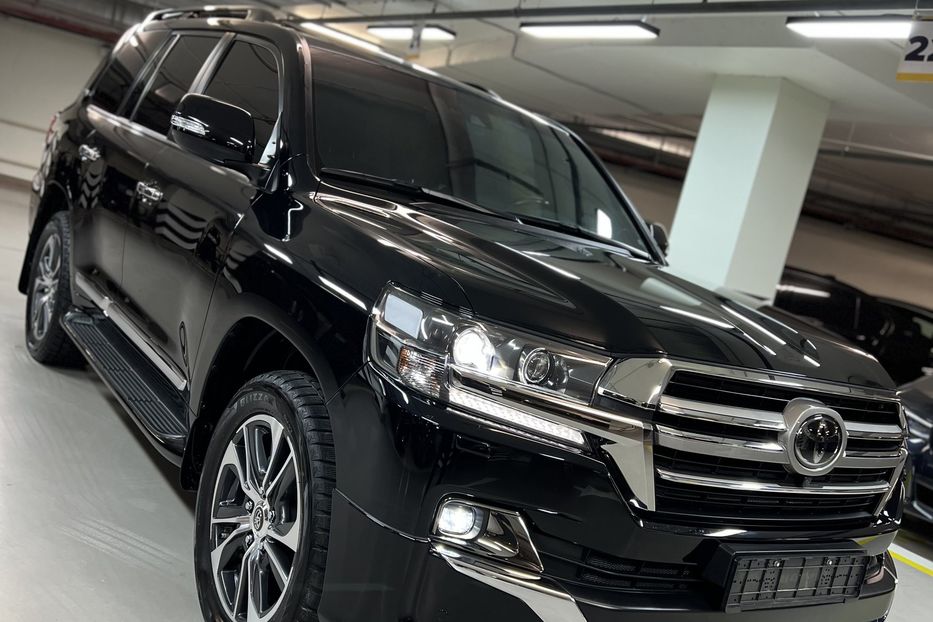 Продам Toyota Land Cruiser 200 Executive Lounge  2020 года в Киеве