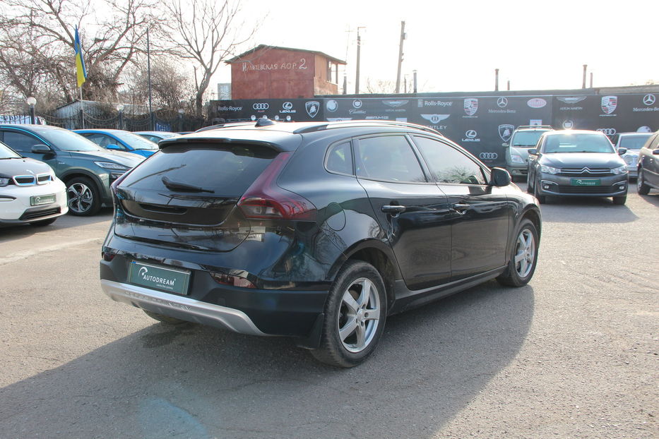 Продам Volvo V40 Cross-Country 2013 года в Одессе