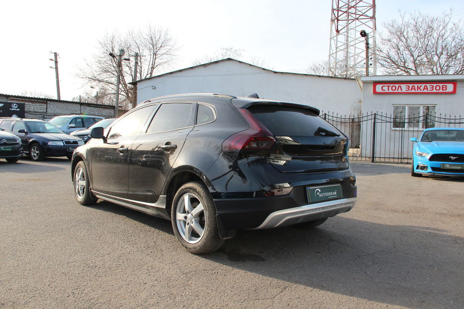 Продам Volvo V40 Cross-Country 2013 года в Одессе