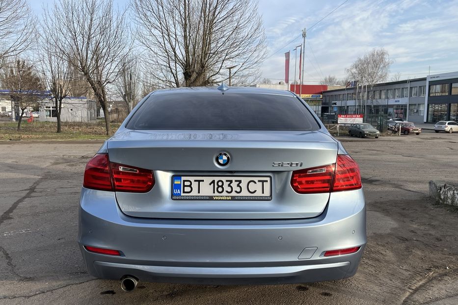 Продам BMW 320 i 2015 года в Николаеве