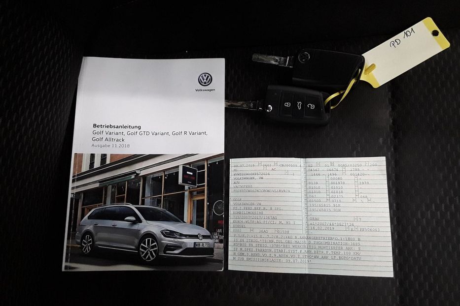 Продам Volkswagen Golf VII 1.6 TDI 85kW 7-Gang DSG 2019 года в Львове