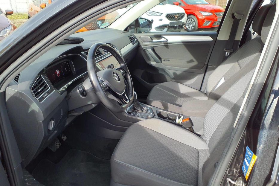 Продам Volkswagen Tiguan 4Motion 2.0 TDI BMT 140kW 2020 года в Львове