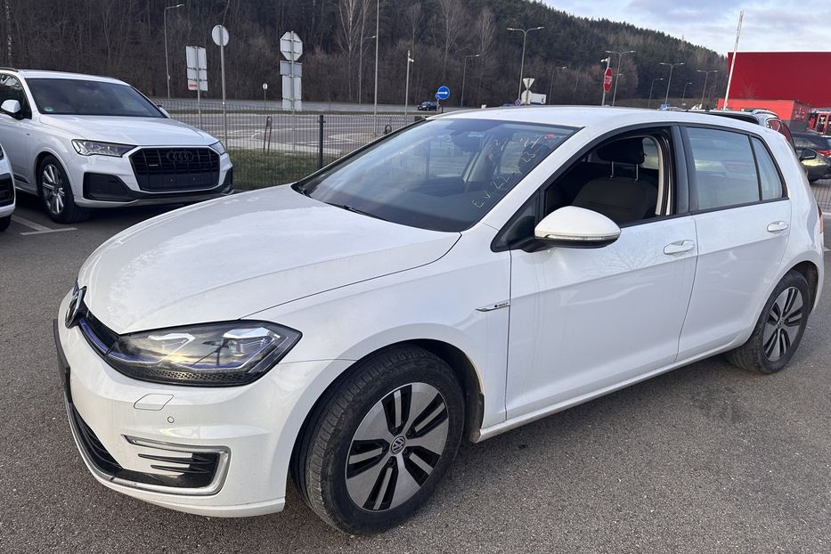 Продам Volkswagen e-Golf Comfortline 100kW  ccs 2020 года в Львове