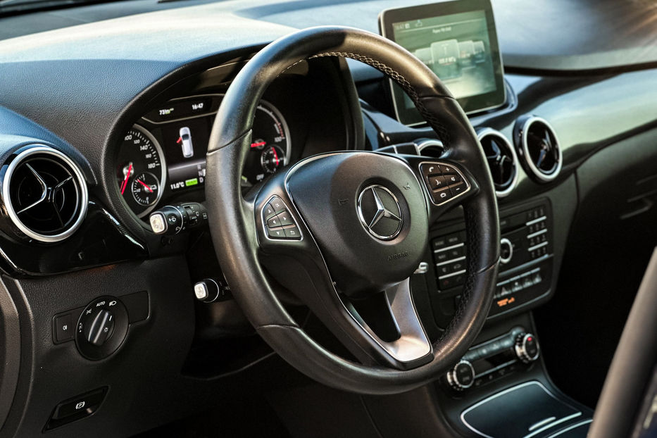 Продам Mercedes-Benz B-Class B 250 E 2016 года в Черновцах