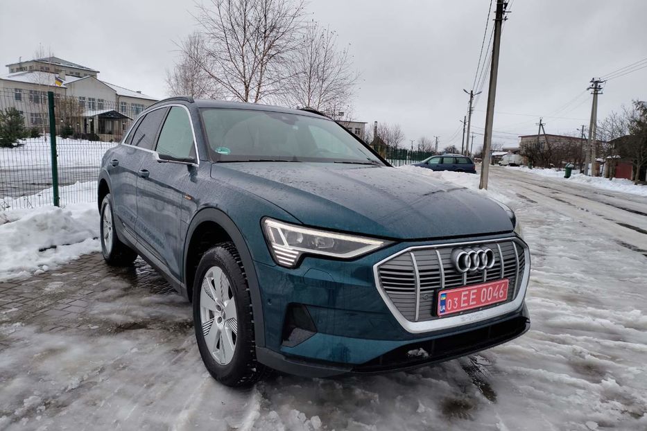 Продам Audi E-Tron 2019 года в Львове