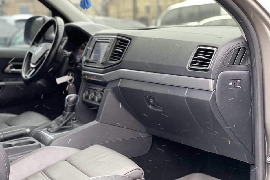 Продам Volkswagen Amarok V6 3,0TD 2019 года в Киеве