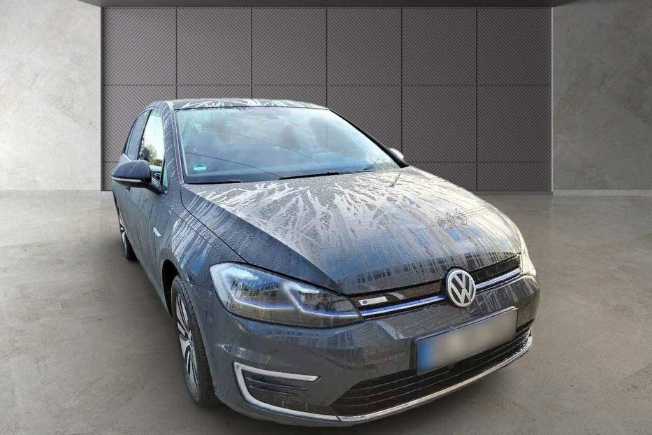 Продам Volkswagen e-Golf Comfortline electric 100kW 2020 года в Львове