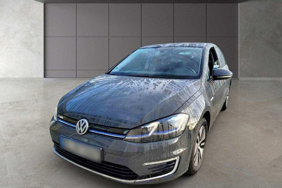 Продам Volkswagen e-Golf Comfortline electric 100kW 2020 года в Львове