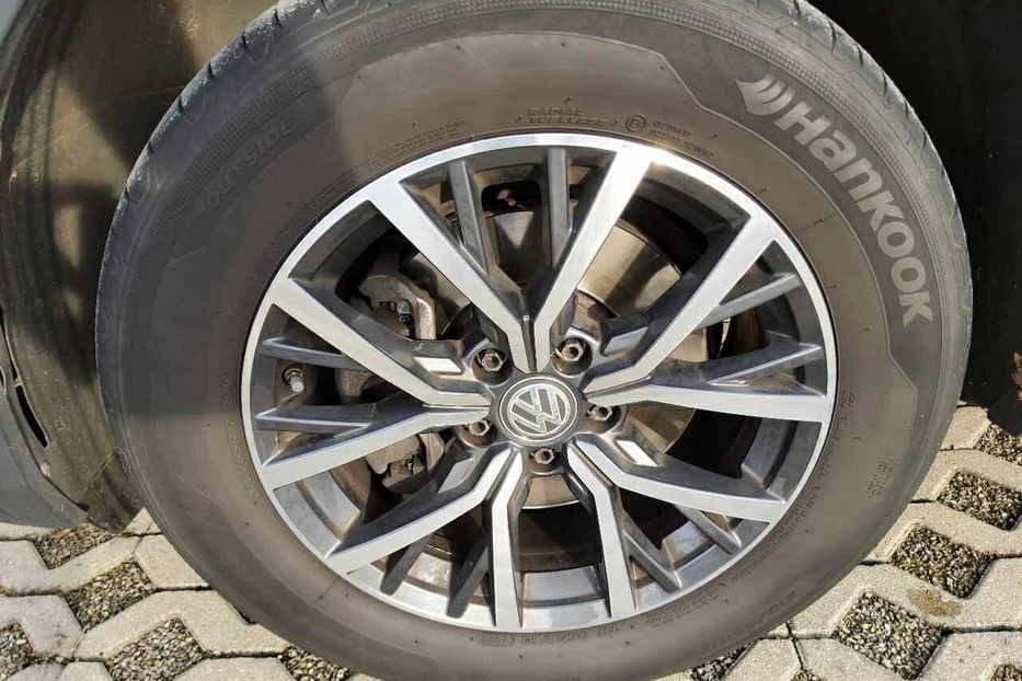 Продам Volkswagen Tiguan Allspace Comfortline 2.0 TDI 2020 года в Львове