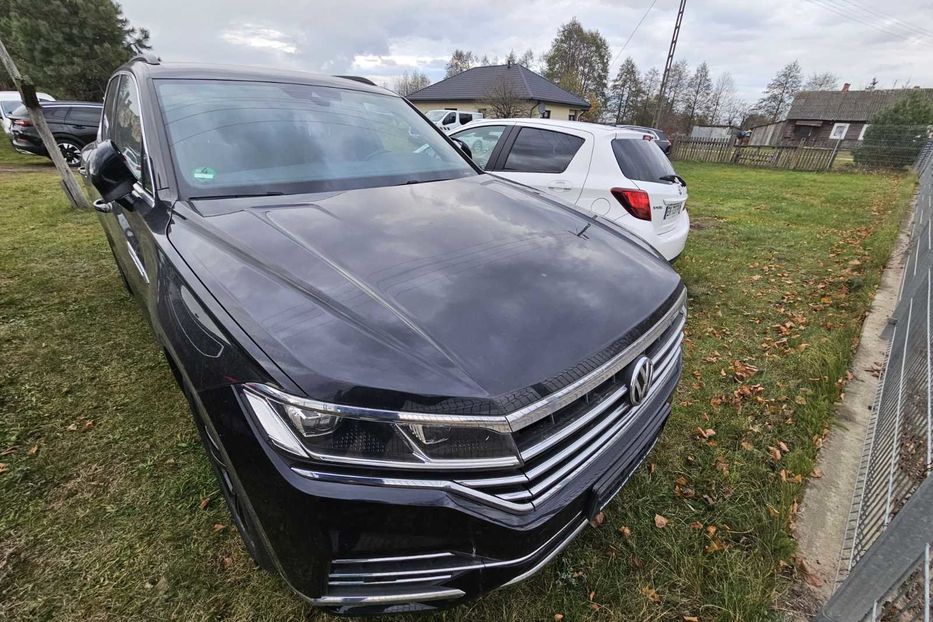 Продам Volkswagen Touareg  4Motion 3.0 TDI BMT V6 210kW 2018 года в Львове