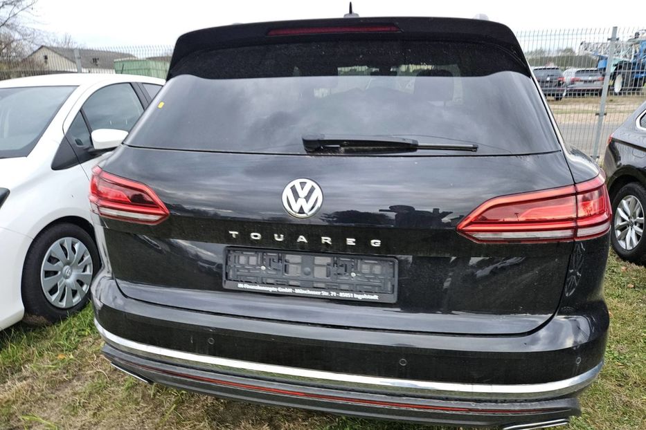 Продам Volkswagen Touareg  4Motion 3.0 TDI BMT V6 210kW 2018 года в Львове