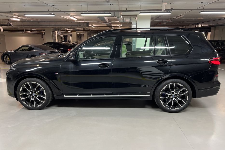 Продам BMW X7 2023 года в Киеве