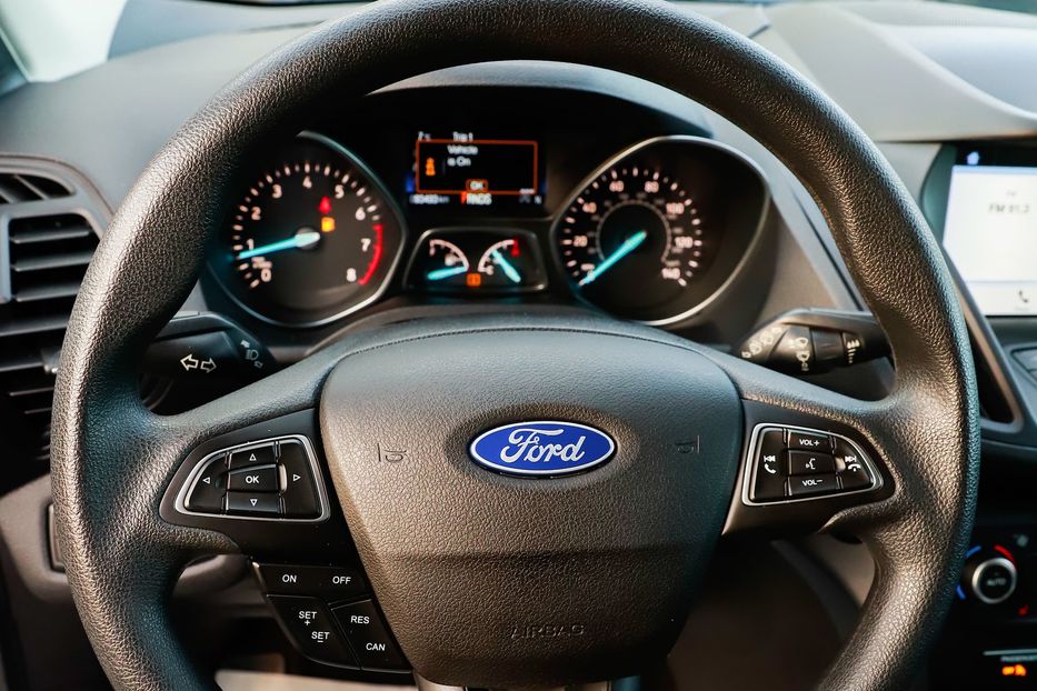 Продам Ford Escape 2018 года в Черновцах