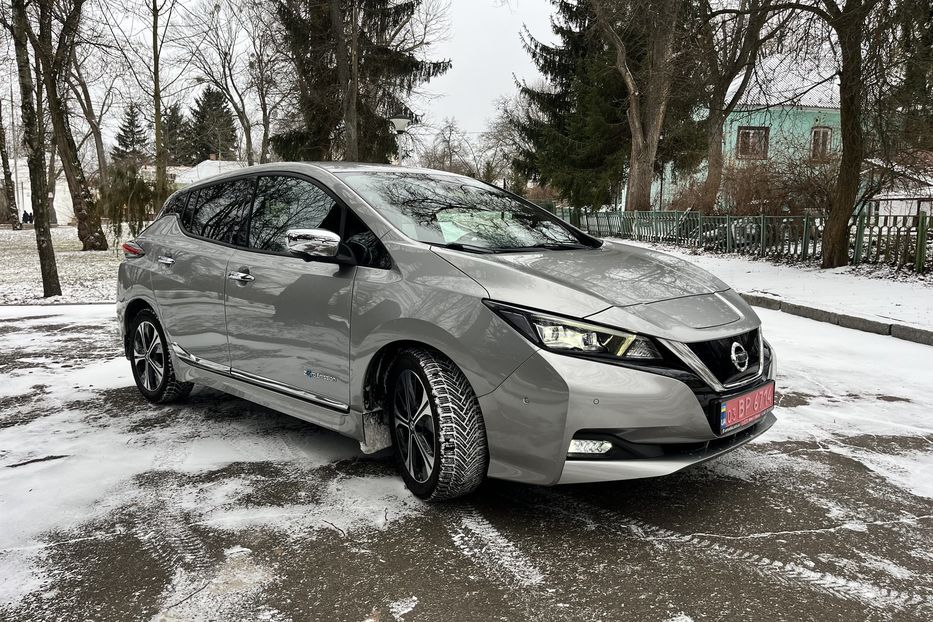 Продам Nissan Leaf TEKNA 40 KW BOSE 2018 года в Житомире