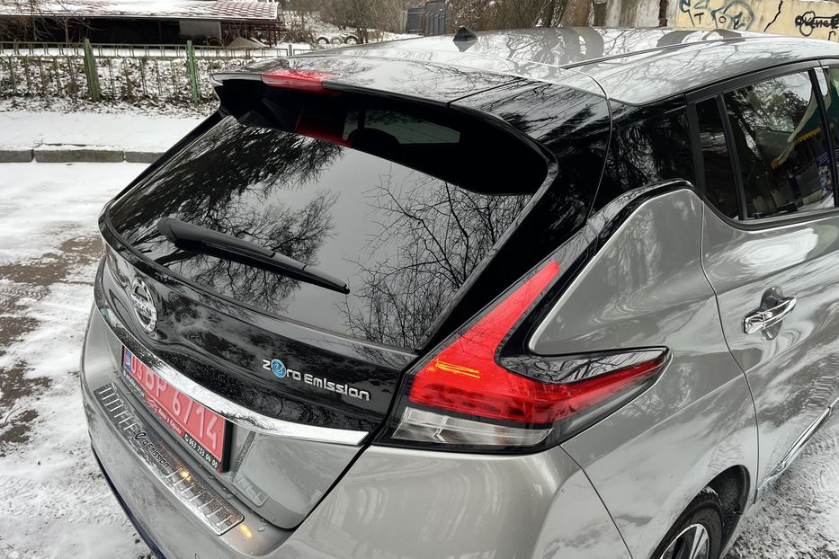 Продам Nissan Leaf TEKNA 40 KW BOSE 2018 года в Житомире