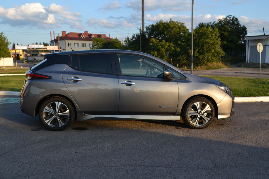 Продам Nissan Leaf N-Connecta 40 kw 2019 года в Ровно