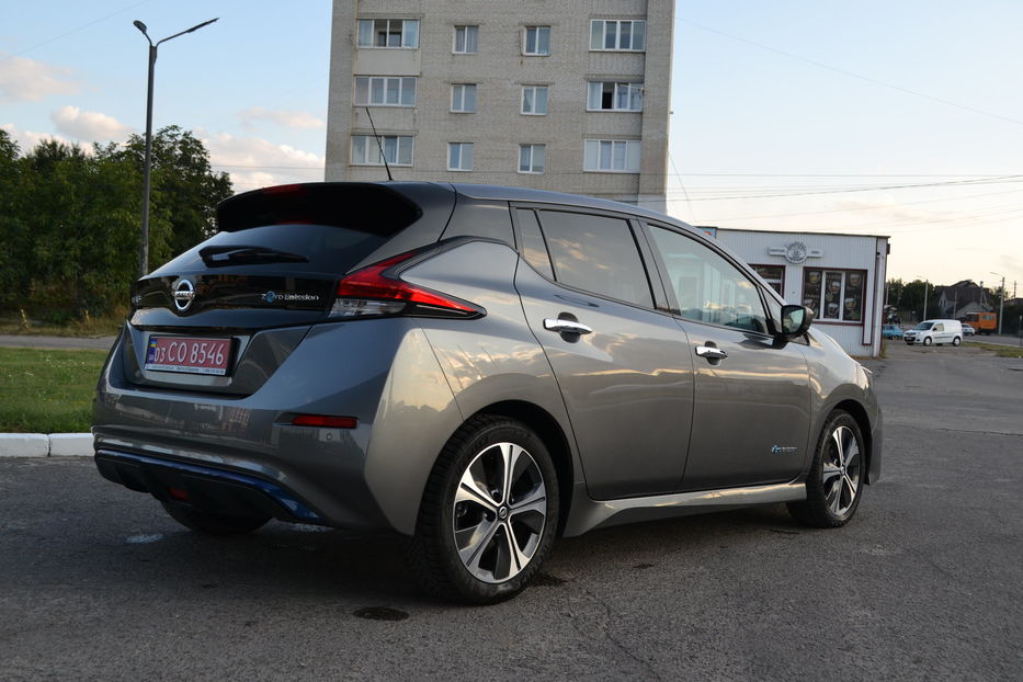 Продам Nissan Leaf N-Connecta 40 kw 2019 года в Ровно