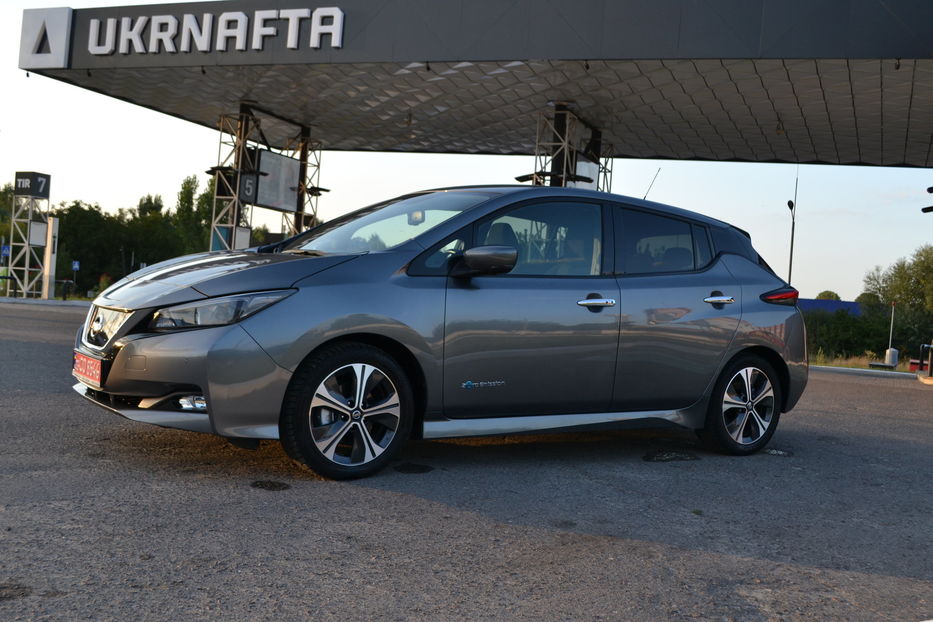 Продам Nissan Leaf N-Connecta 40 kw 2019 года в Ровно