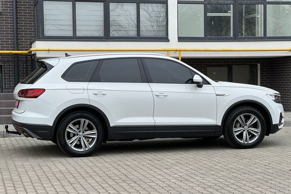 Продам Volkswagen Touareg Elegance  2020 года в Львове