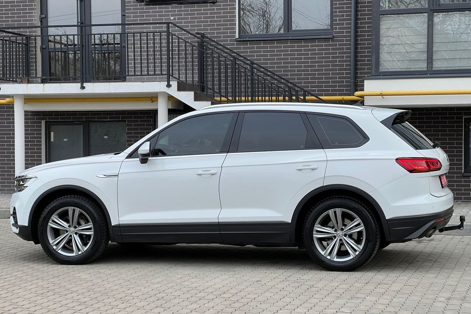 Продам Volkswagen Touareg Elegance  2020 года в Львове